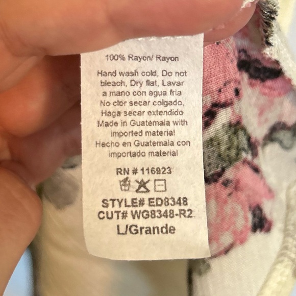 NWT Easel Cream Floral Maxi Wrap Dress, Women’s L - Picture 6 of 6